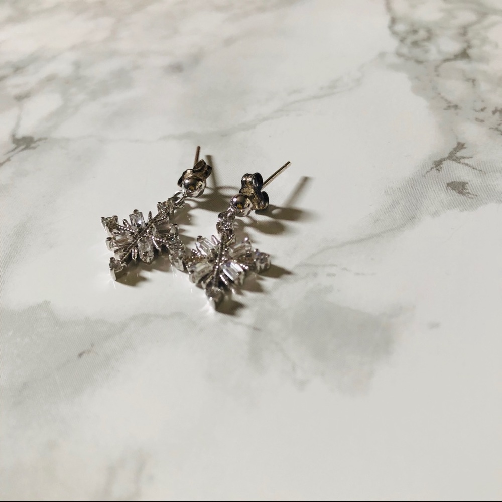 Snowflake Dangle Earrings - Picture 2 of 6